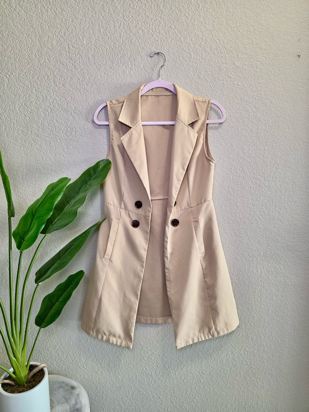 SHEIN beige sleeveless Blazer Vest